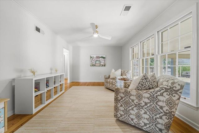 185 BETTY JO LN, Memphis, TN 38117