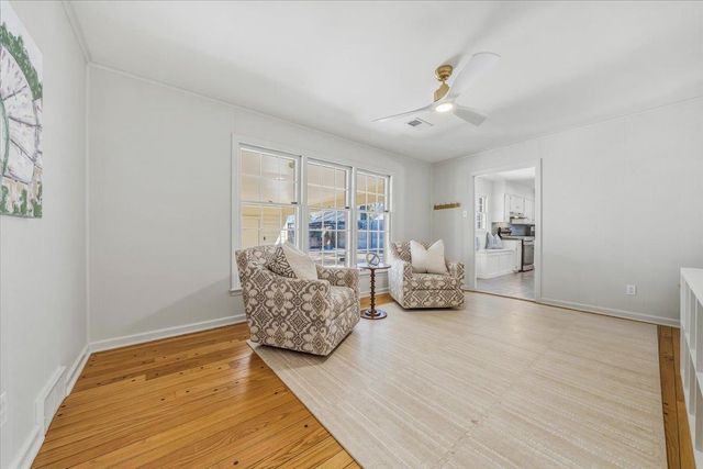 185 BETTY JO LN, Memphis, TN 38117