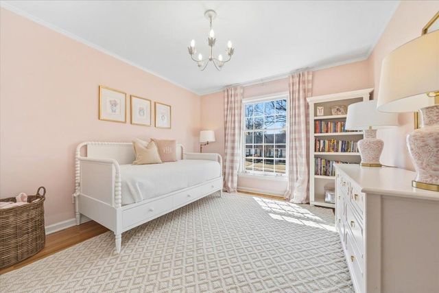 185 BETTY JO LN, Memphis, TN 38117