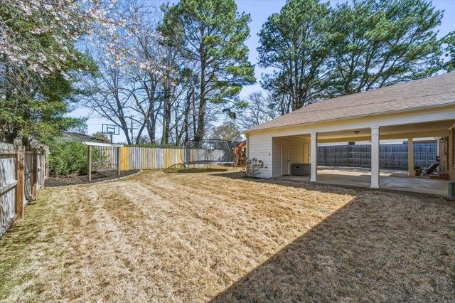 185 BETTY JO LN, Memphis, TN 38117