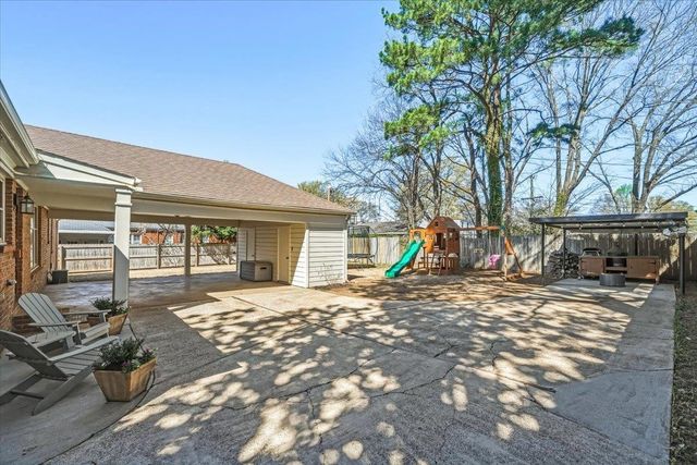 185 BETTY JO LN, Memphis, TN 38117