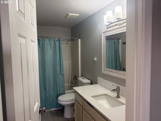 3709 Ne 98TH St, Vancouver, WA 98665