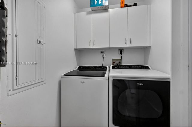 801 Brickell Key Blvd 2502, Miami, FL 33131