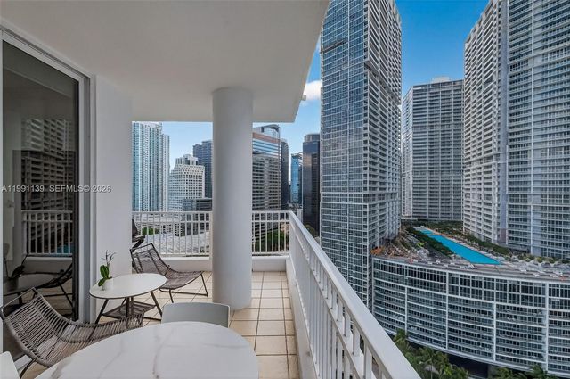 801 Brickell Key Blvd 2502, Miami, FL 33131