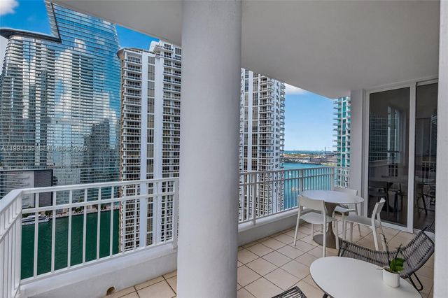 801 Brickell Key Blvd 2502, Miami, FL 33131