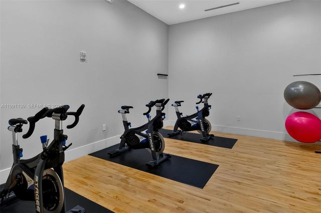 801 Brickell Key Blvd 2502, Miami, FL 33131