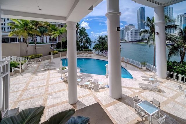 801 Brickell Key Blvd 2502, Miami, FL 33131