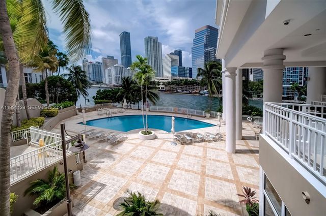 801 Brickell Key Blvd 2502, Miami, FL 33131