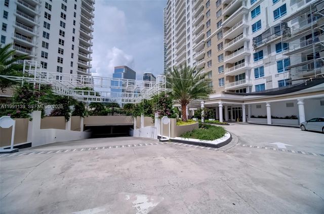 801 Brickell Key Blvd 2502, Miami, FL 33131