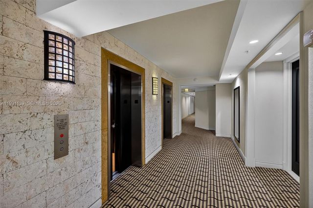 801 Brickell Key Blvd 2502, Miami, FL 33131