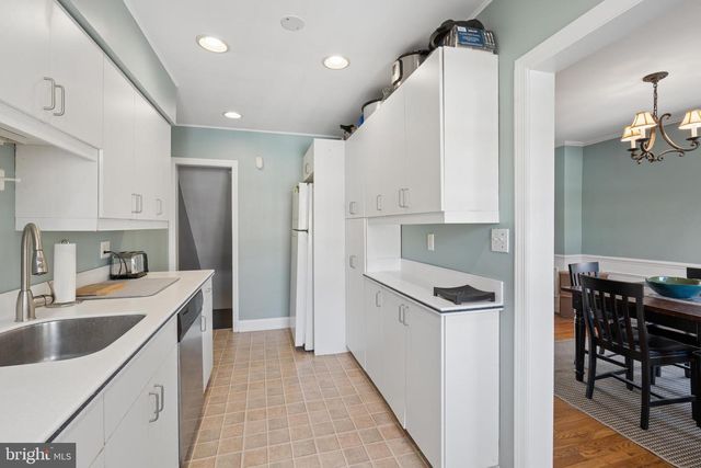 150 HOPKINS RD, Baltimore, MD 21212