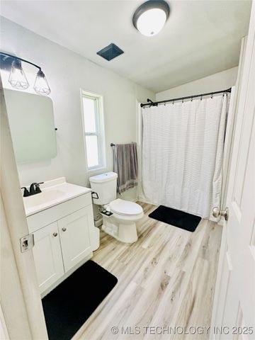58310 County Road 520, Rose, OK 74364