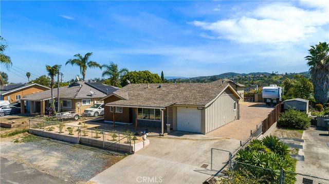 1215 Lagan, Vista, CA 92083