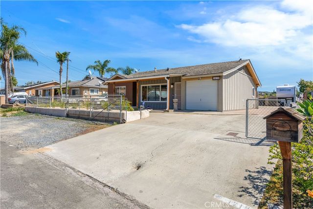 1215 Lagan, Vista, CA 92083