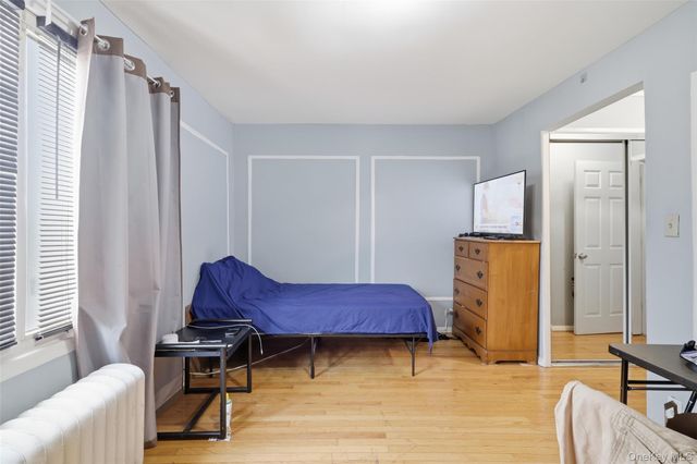 140 E Pine Street, Long Beach, NY 11561