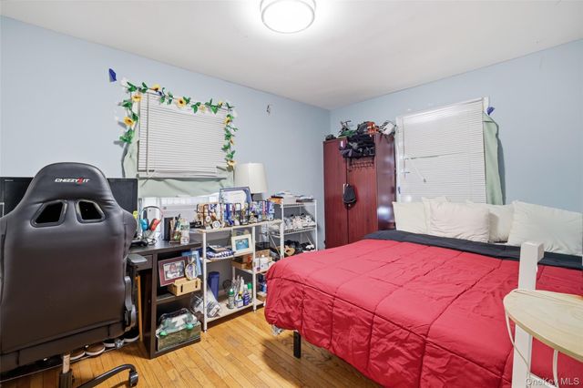 140 E Pine Street, Long Beach, NY 11561