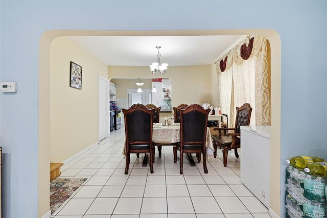 140 E Pine Street, Long Beach, NY 11561