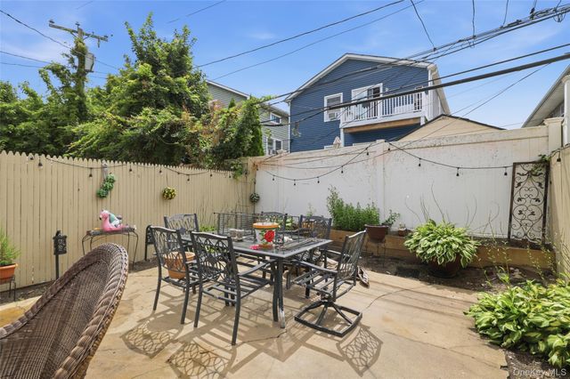 140 E Pine Street, Long Beach, NY 11561
