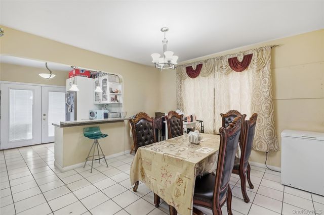 140 E Pine Street, Long Beach, NY 11561