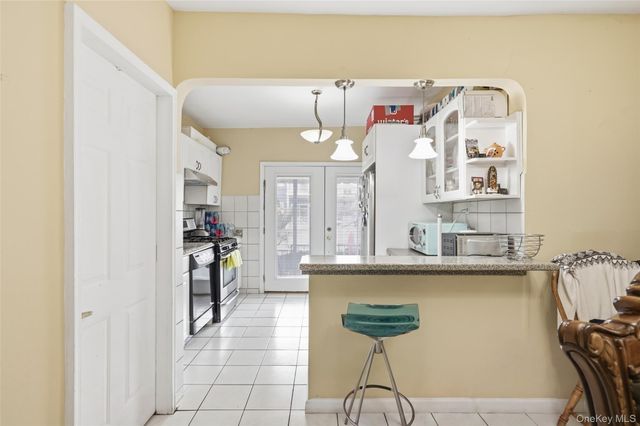 140 E Pine Street, Long Beach, NY 11561