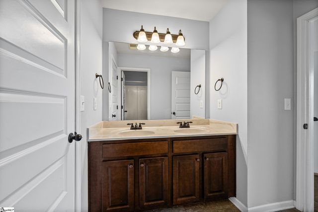340 Montalcino Way, Simpsonville, SC 29681