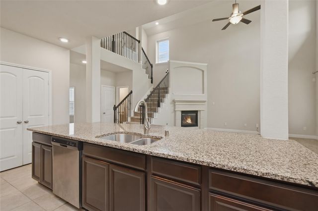 2948 Twin Cove Court, Conroe, TX 77301