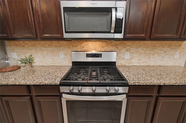2948 Twin Cove Court, Conroe, TX 77301