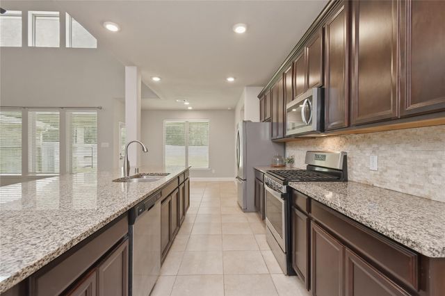 2948 Twin Cove Court, Conroe, TX 77301