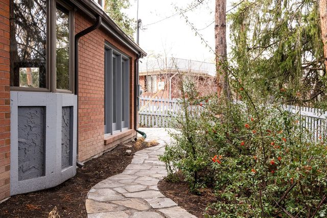 1908 E BAYWOOD DR, Salt Lake City, UT 84117