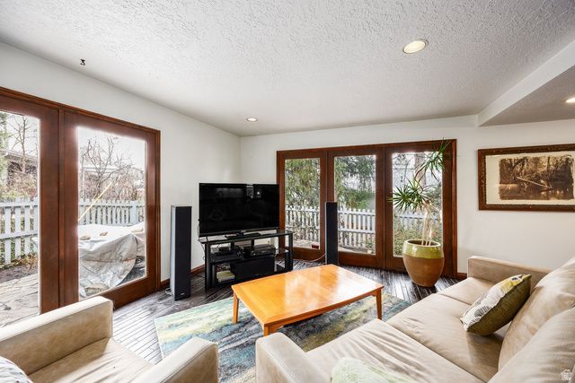 1908 E BAYWOOD DR, Salt Lake City, UT 84117