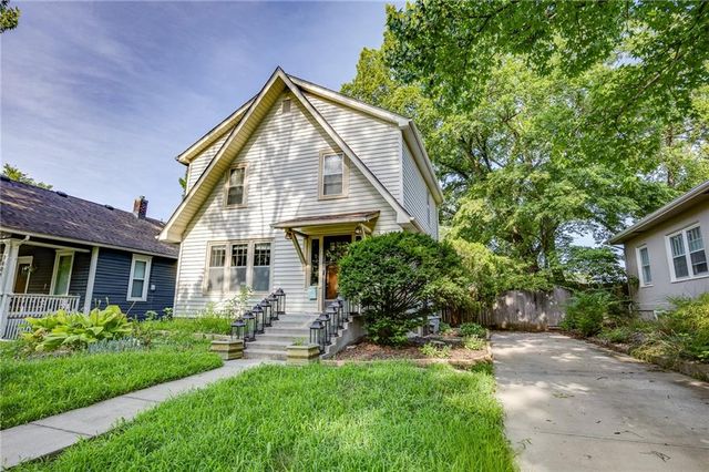 1807 Alabama Street, Lawrence, KS 66044