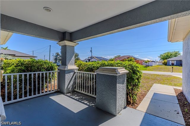 2904 NW 5th PL, Cape Coral, FL 33993