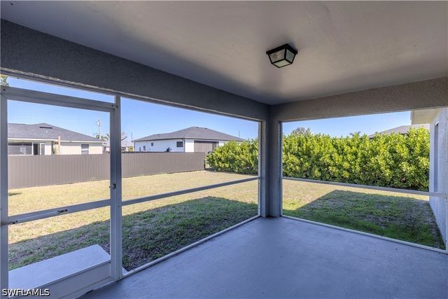 2904 NW 5th PL, Cape Coral, FL 33993