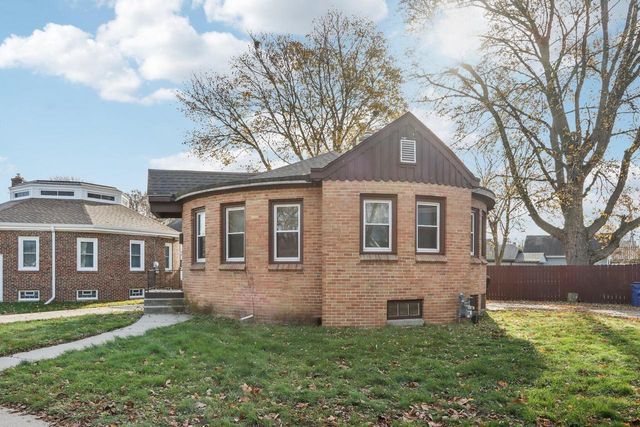 1209 Walton AVENUE, Racine, WI 53402