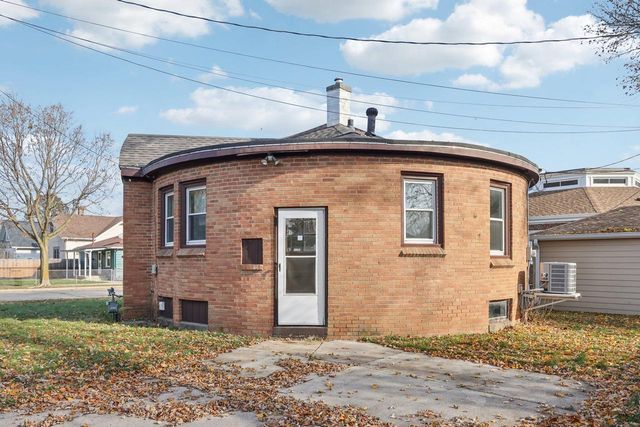 1209 Walton AVENUE, Racine, WI 53402