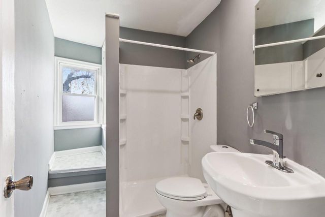 1209 Walton AVENUE, Racine, WI 53402