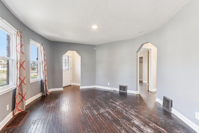 1209 Walton AVENUE, Racine, WI 53402