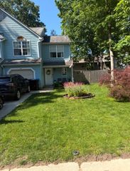 19 ADAMS AVE, Berlin, NJ 08009