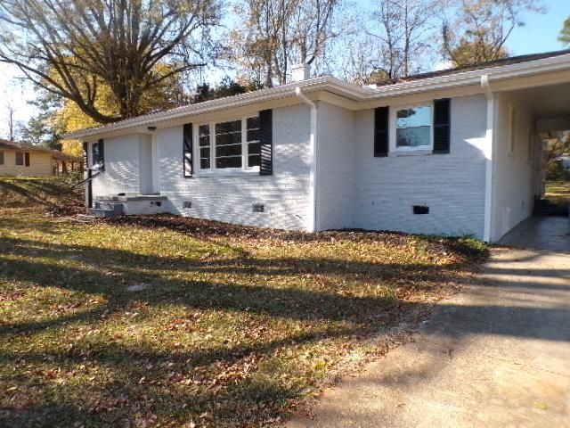 530 Patch Dr, Spartanburg, SC 29302