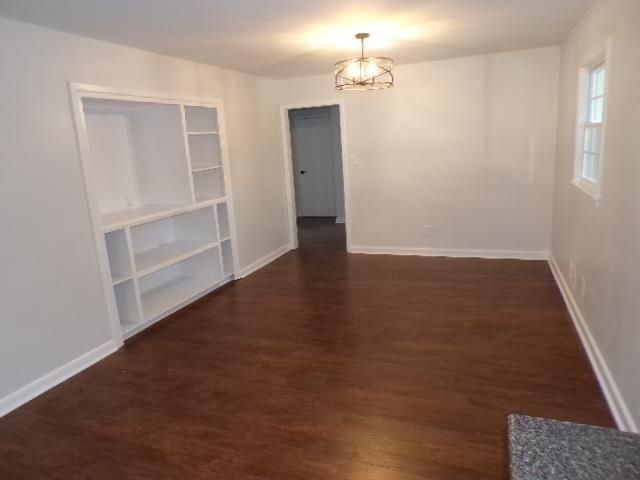 530 Patch Dr, Spartanburg, SC 29302