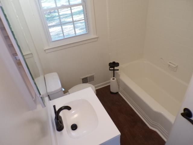 530 Patch Dr, Spartanburg, SC 29302