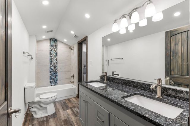 225 COUNTRY CLUB DRIVE B221, Largo, FL 33771