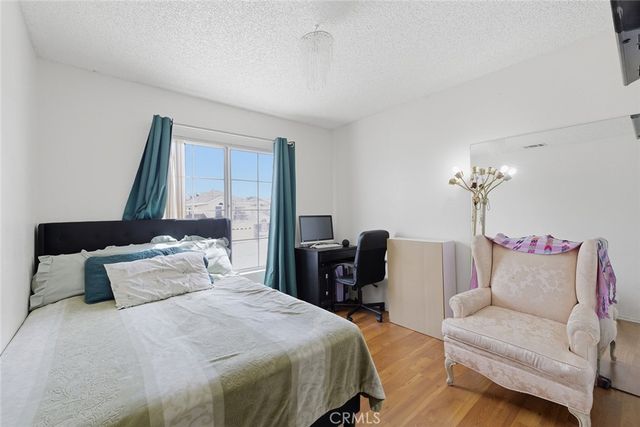 3329 Rollingridge Avenue, Palmdale, CA 93550