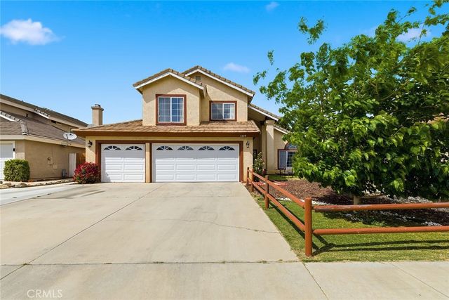 3329 Rollingridge Avenue, Palmdale, CA 93550