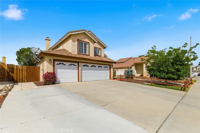 3329 Rollingridge Avenue, Palmdale, CA 93550