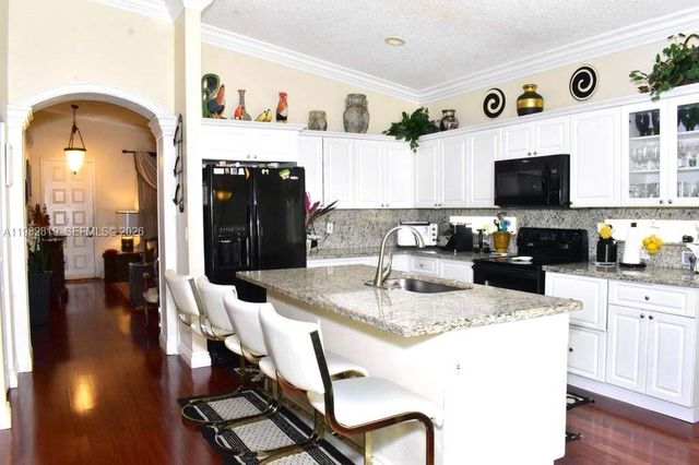 16319 SW 11th Street, Pembroke Pines, FL 33027