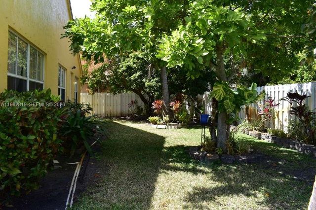16319 SW 11th Street, Pembroke Pines, FL 33027