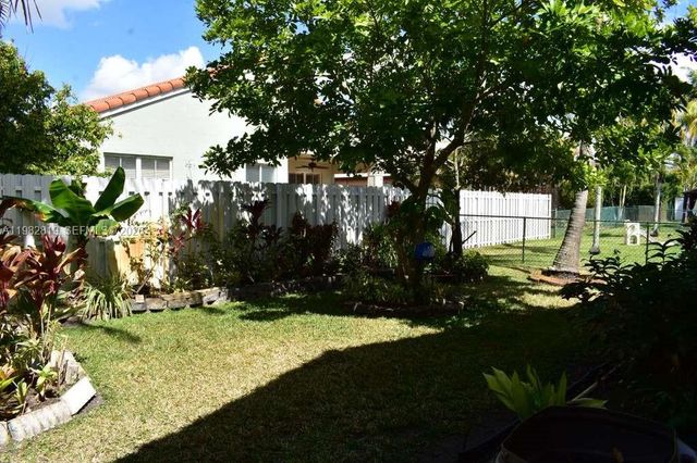 16319 SW 11th Street, Pembroke Pines, FL 33027