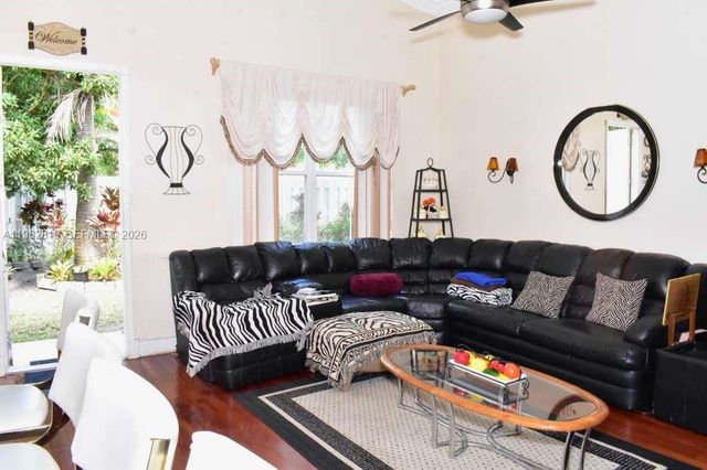 16319 SW 11th Street, Pembroke Pines, FL 33027