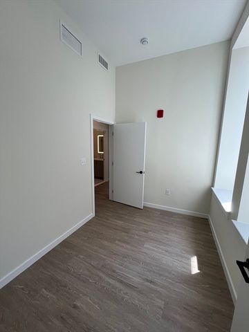47 Winter Street 202, Boston, MA 02108